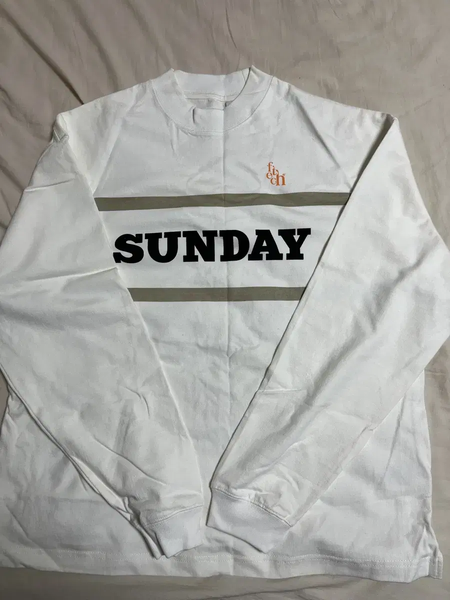 Fetch Sunday long sleeve white s 페치선데이